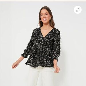 Tuckernuck nightly organza Easton blouse. Size large. Like new, worn once.